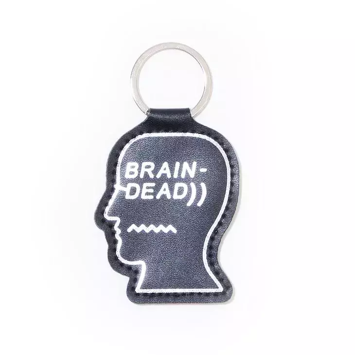 logohead_leather_key_holder_front_optimized_grande3x.jpg
